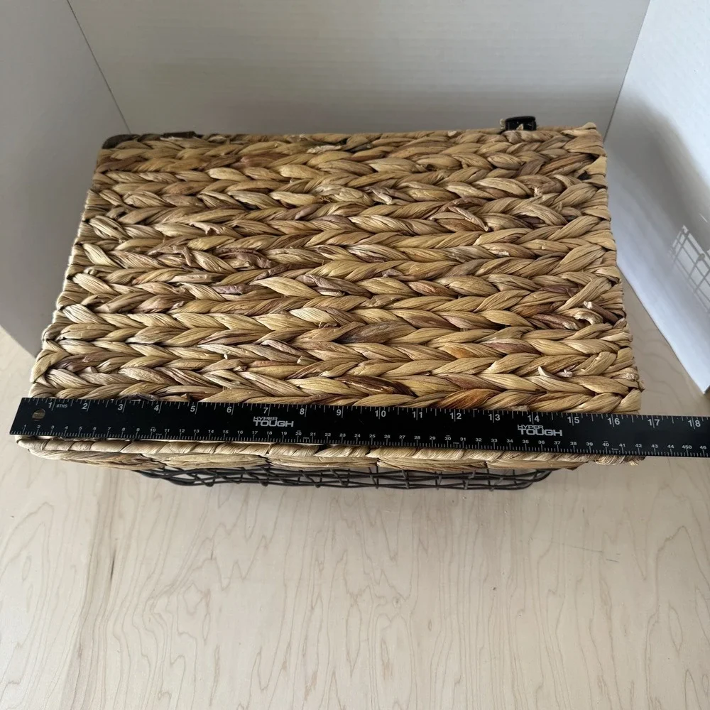 Harry & David Wicker and Wire Basket Removable Hinged Lid 17” x 12” x 9” New